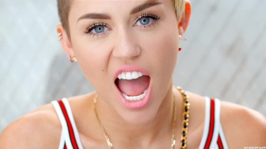 Best-Haircut-Miley-Cyrus-HD-Wallpaper