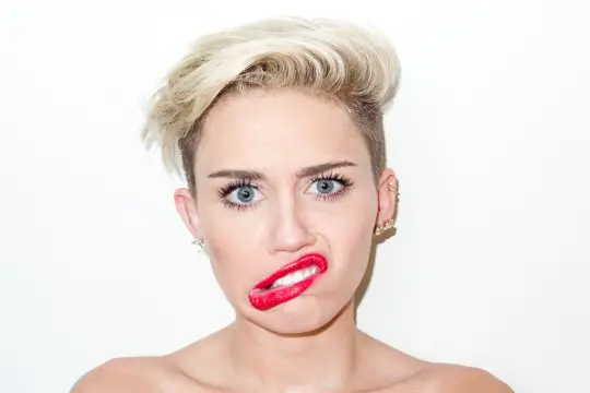 Funny Image Miley Cyrus Wallpapers