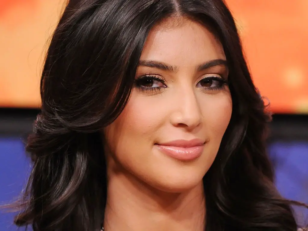 Kim Kardashian : HOTTEST wallpaper collection | Eye-candy 