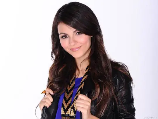 Victoria Justice HD Wallpapers