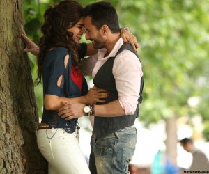 Deepika Padukone Saif in Cocktail Movie