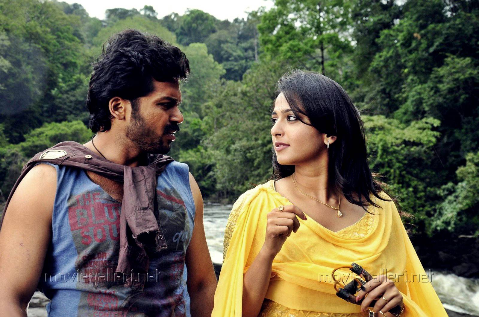 Karthi and Anushka in Alex Pandian New Stills