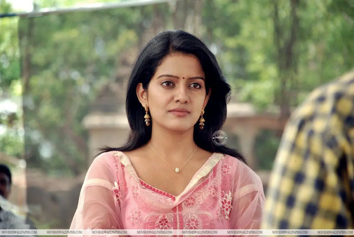 Vishakha Singh in Kanna Laddu Thinna Aasaiya