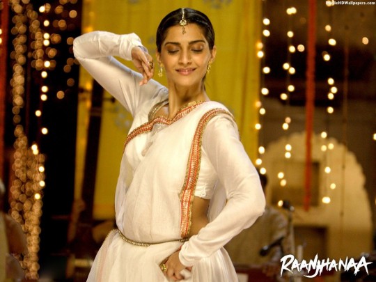 Raanjhanaa - Sonam Kapoor Dance