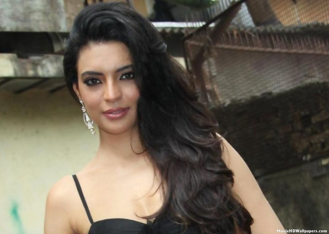 Sheena-Shahabadi-Raqt-Ek-Rishta – Movie HD Wallpapers