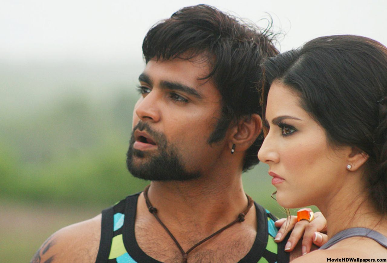 Jackpot (2013) - Sunny Leone