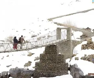 Highway Alia Bhat in Himachal Snow