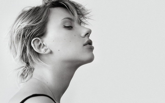 Scarlett Johansson HD Wallpapers