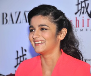 Alia Bhatt HD Wallpapers