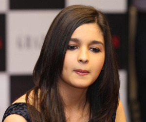 Alia Bhatt HD Wallpapers