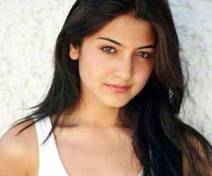 Anushka Sharma HD Wallpapers