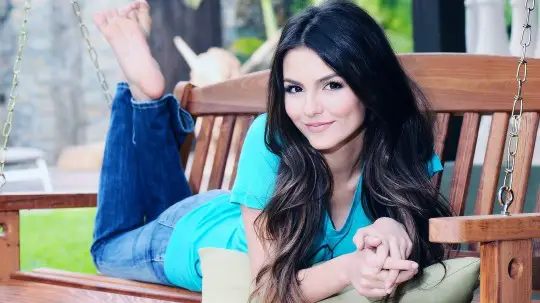 Victoria Justice HD Wallpapers