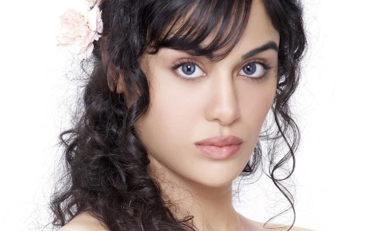 Adah Sharma HD Wallpapers