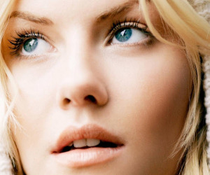 Elisha Cuthbert HD Wallpapers