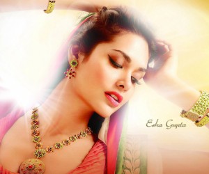 Esha Gupta HD Wallpapers