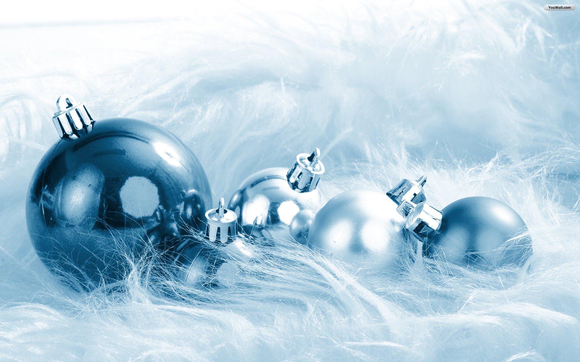 Christmas Balls Wallpapers