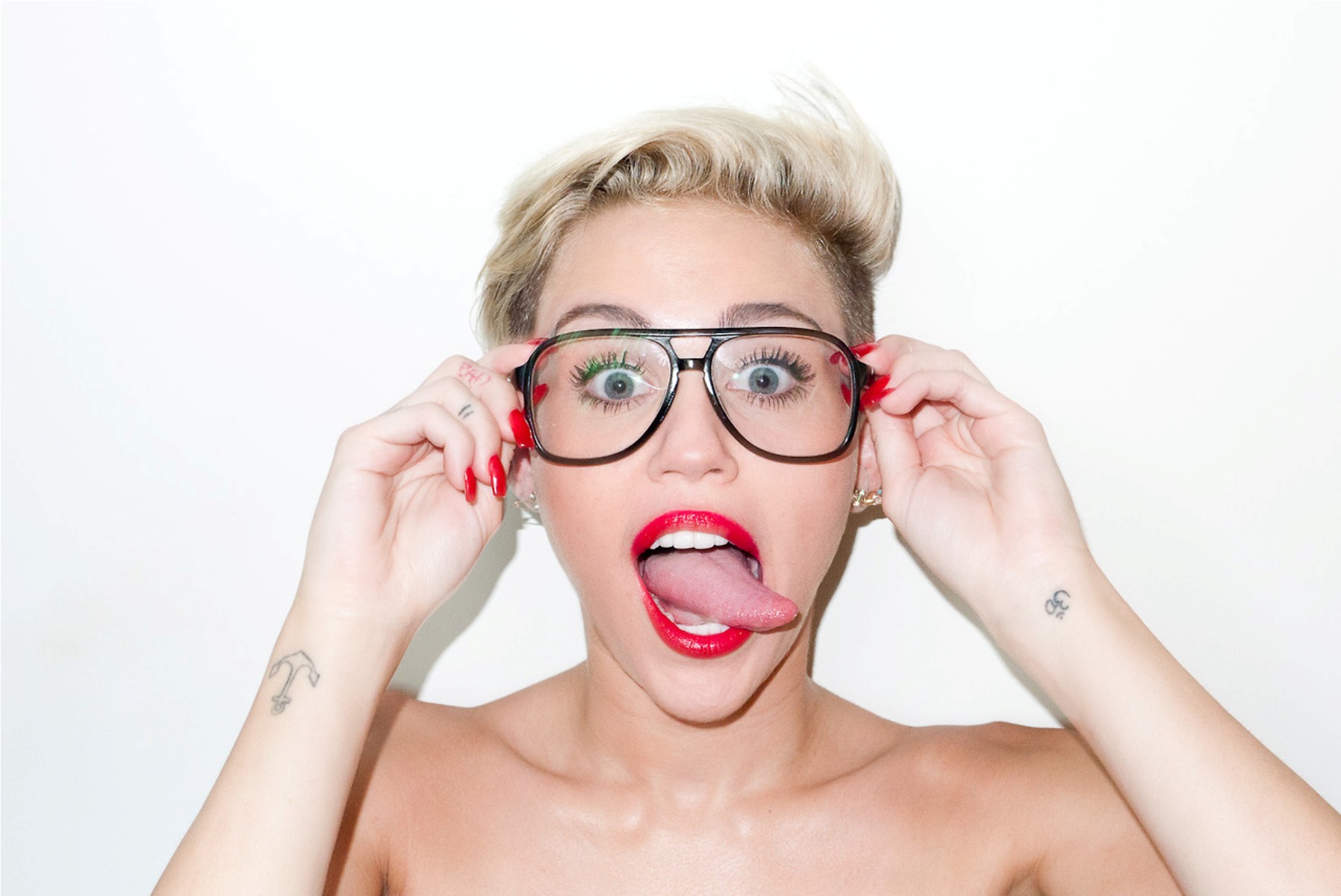 Miley Cyrus Wallpapers 2014