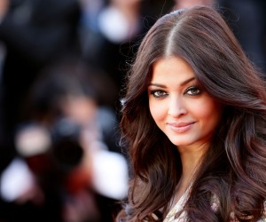 Aishwarya Rai Bachchan HD Wallpapers