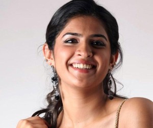 Deeksha Seth HD Wallpapers