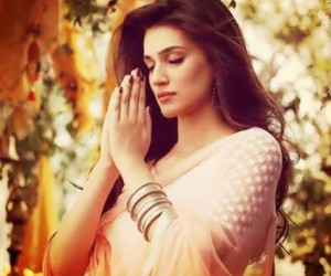 Kriti Sanon HD Wallpapers