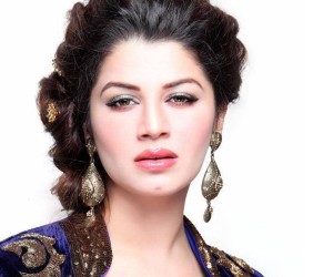 Kainaat Arora HD Wallpapers