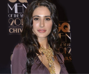 Nargis Fakhri HD Wallpapers