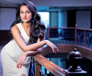 Sonakshi Sinha HD Wallpapers