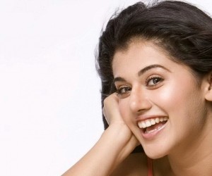 Taapsee Pannu HD Wallpapers