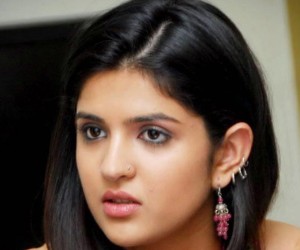 Deeksha Seth HD Wallpapers