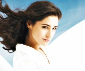 Nargis Fakhri HD Wallpapers