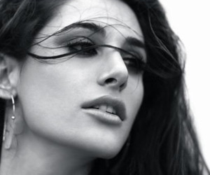 Nargis Fakhri HD Wallpapers