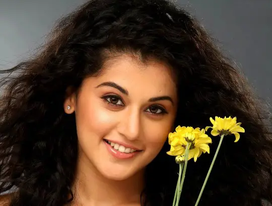 Taapsee Pannu HD Wallpapers