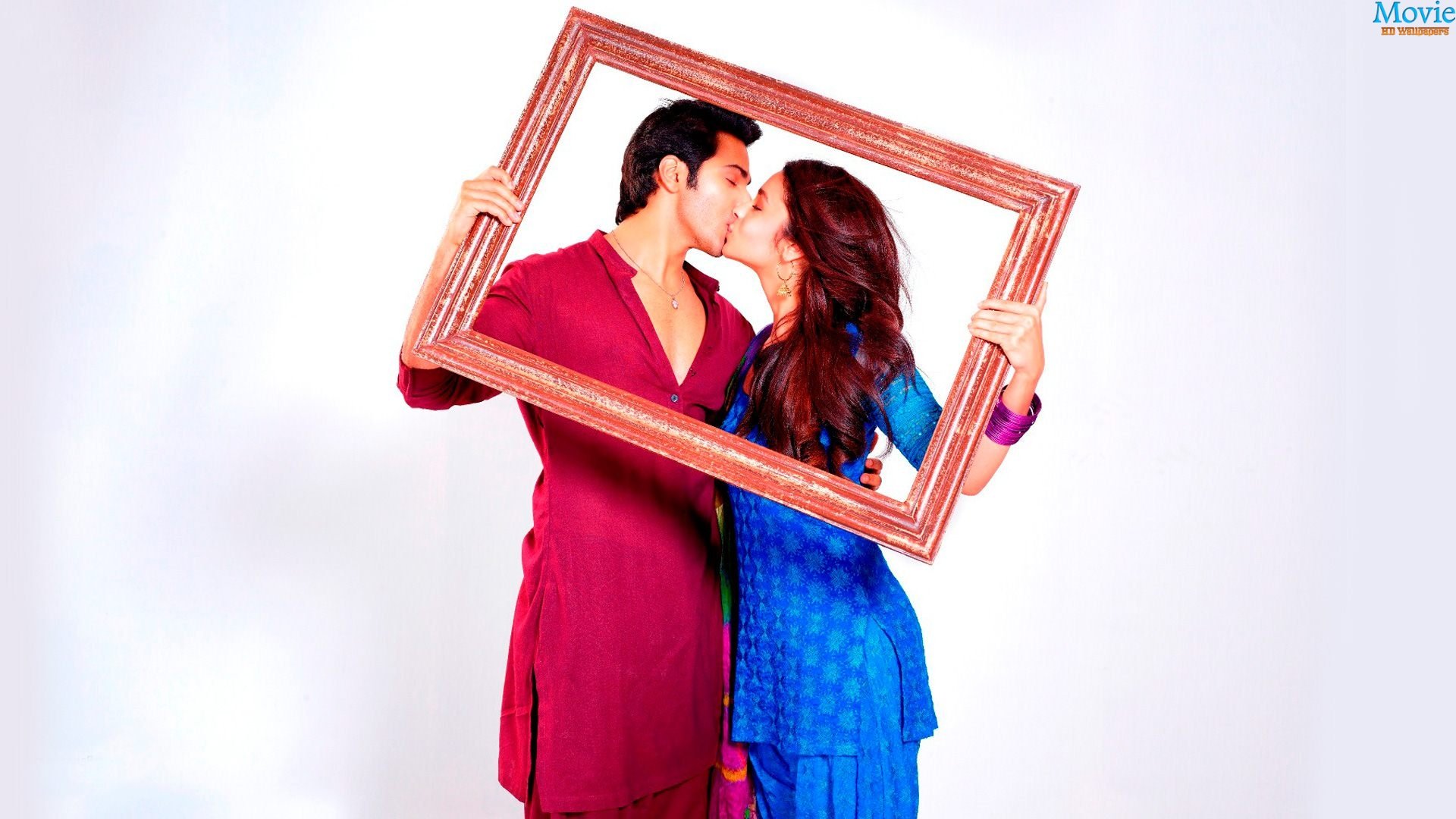 Humpty Sharma Ki Dulhania Kissing Poster