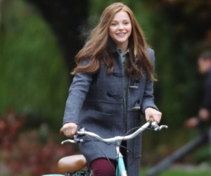 If I Stay Chloe Moretz Smiling